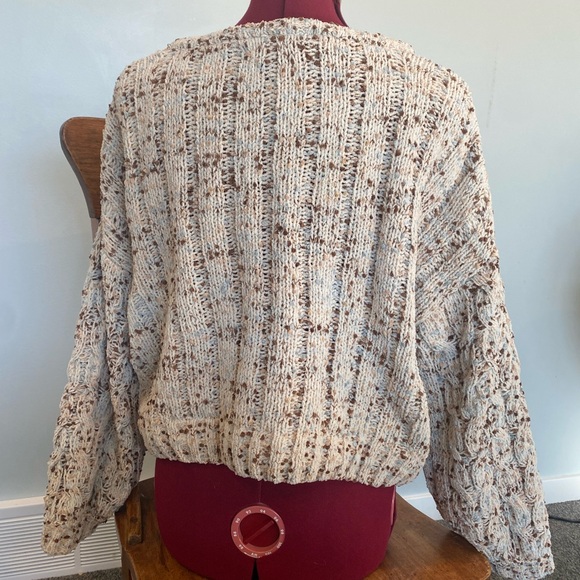 moon & madison Textured Knit Sweater in Cream and Gray - Picture 2 of 6